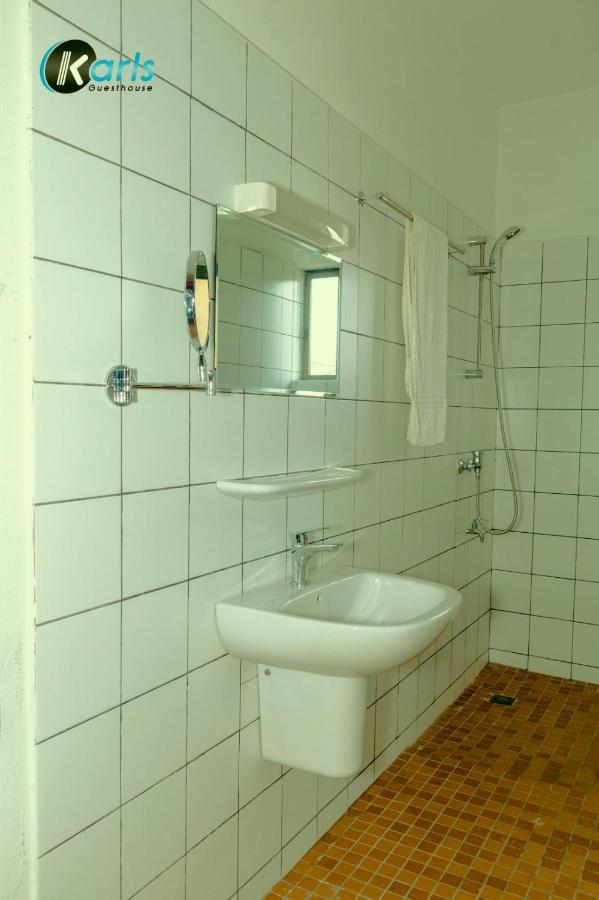 Karls Guesthouse Cotonou Eksteriør billede