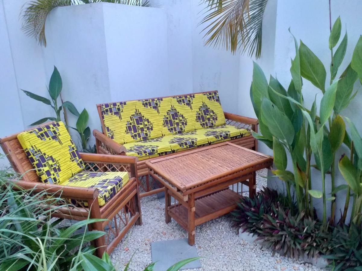Karls Guesthouse Cotonou Eksteriør billede